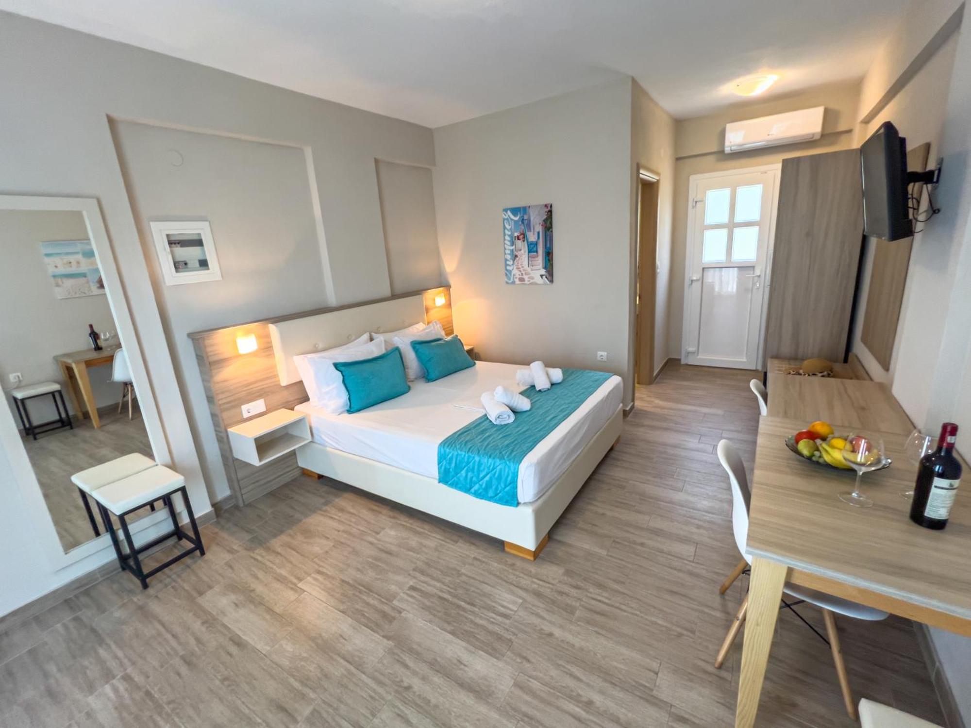 Yalos Beach Maisonettes Skala Sotiros Exterior photo